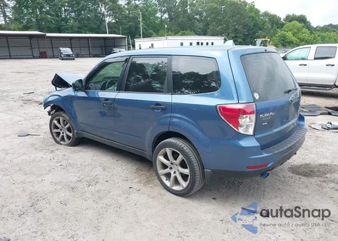 2009 Subaru Forester 2.5X из США, поврежденный, VIN JF2SH61609H704738